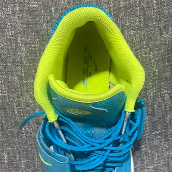 Nike men Blue and Green Athletic Shoes main image 6